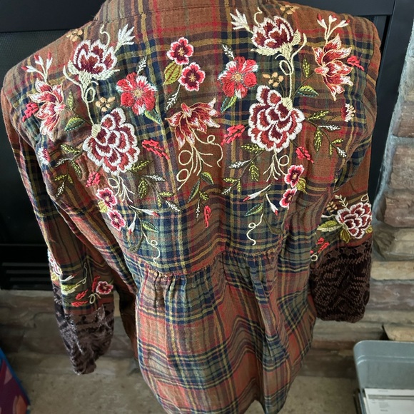 Johnny Was Plaid Embroidered Blouse - Picture 5 of 8